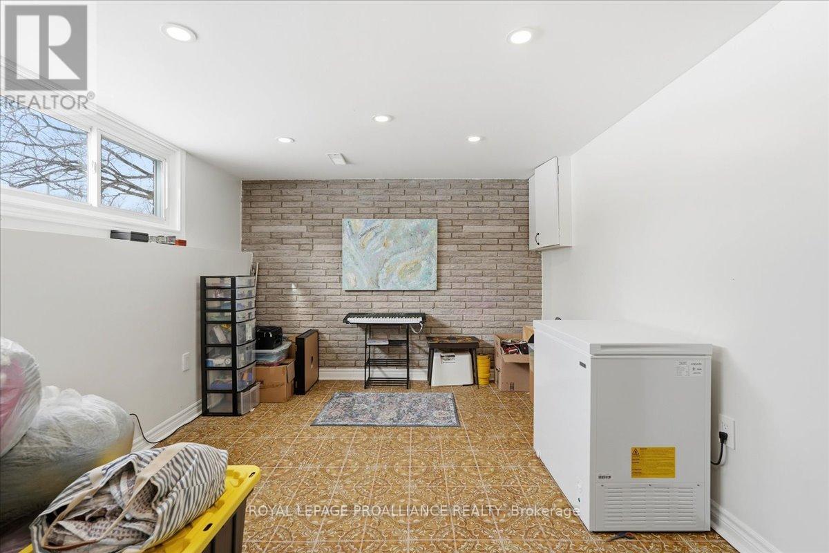 15 Thorncliffe Drive, Belleville, Ontario  K8P 4L3 - Photo 33 - X12794344