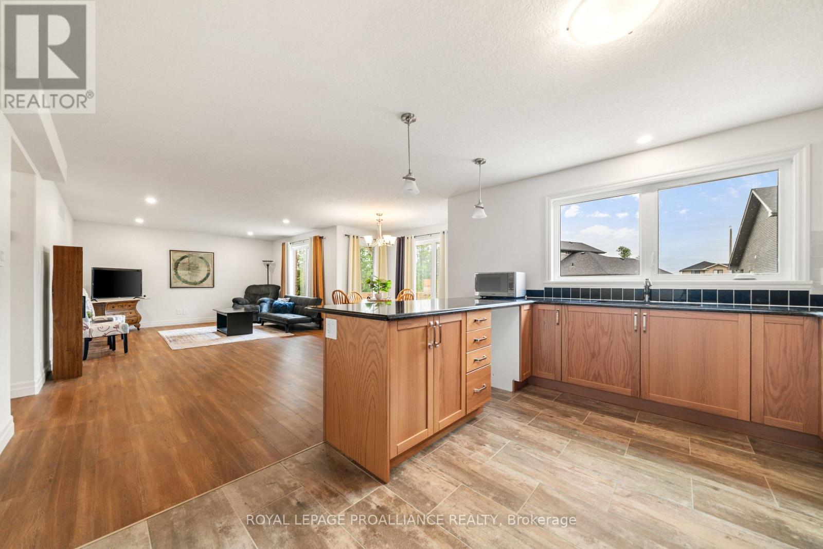 54 Lanark Drive, Belleville, Ontario  K8N 0G7 - Photo 17 - X12794966