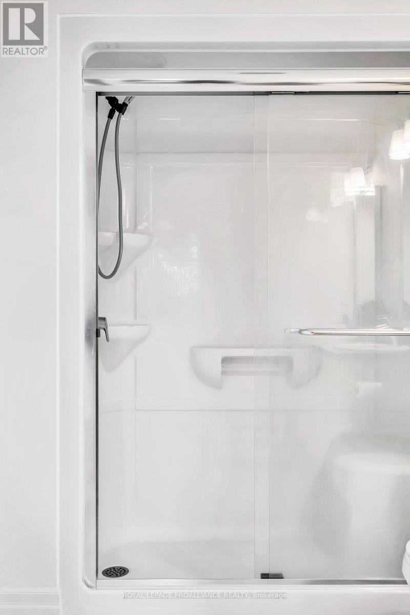 54 Lanark Drive, Belleville, Ontario  K8N 0G7 - Photo 27 - X12794966