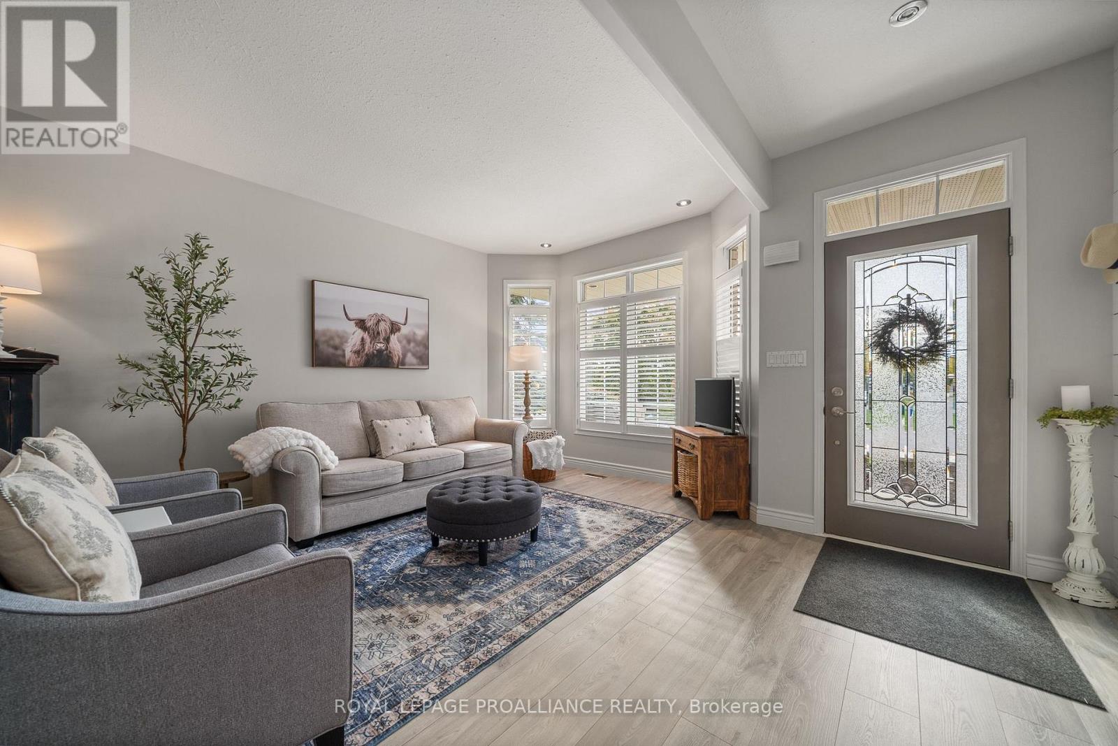 9 Spruce Gardens, Belleville, Ontario  K8N 5W3 - Photo 10 - X12797344