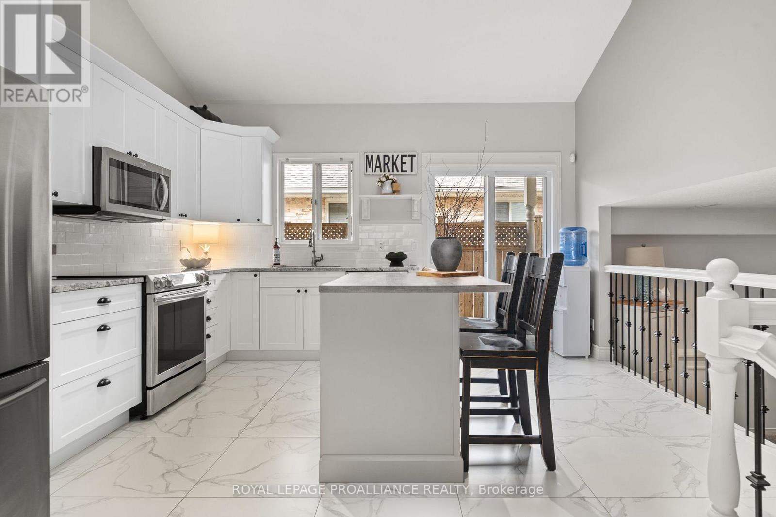 9 Spruce Gardens, Belleville, Ontario  K8N 5W3 - Photo 16 - X12797344