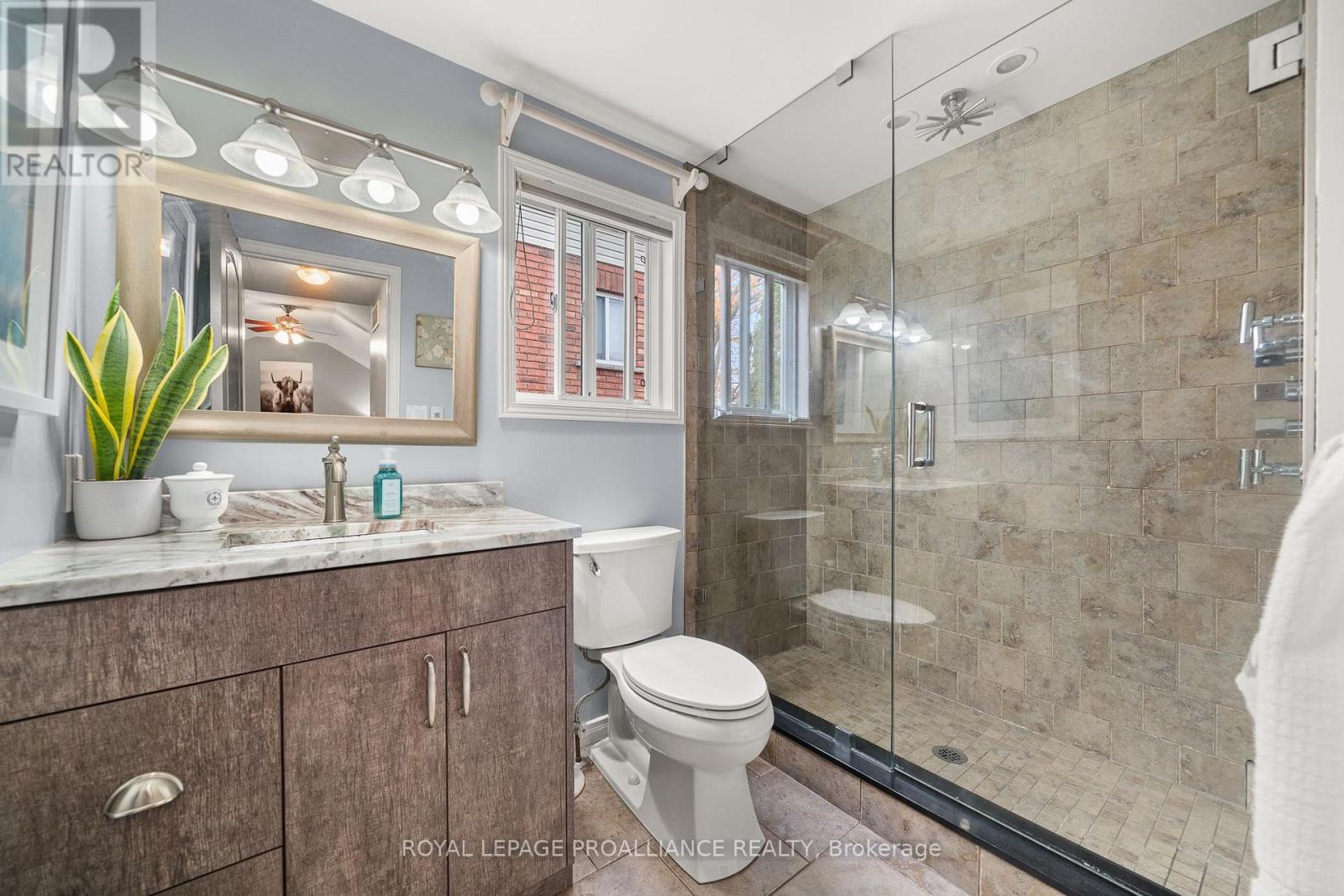 9 Spruce Gardens, Belleville, Ontario  K8N 5W3 - Photo 32 - X12797344