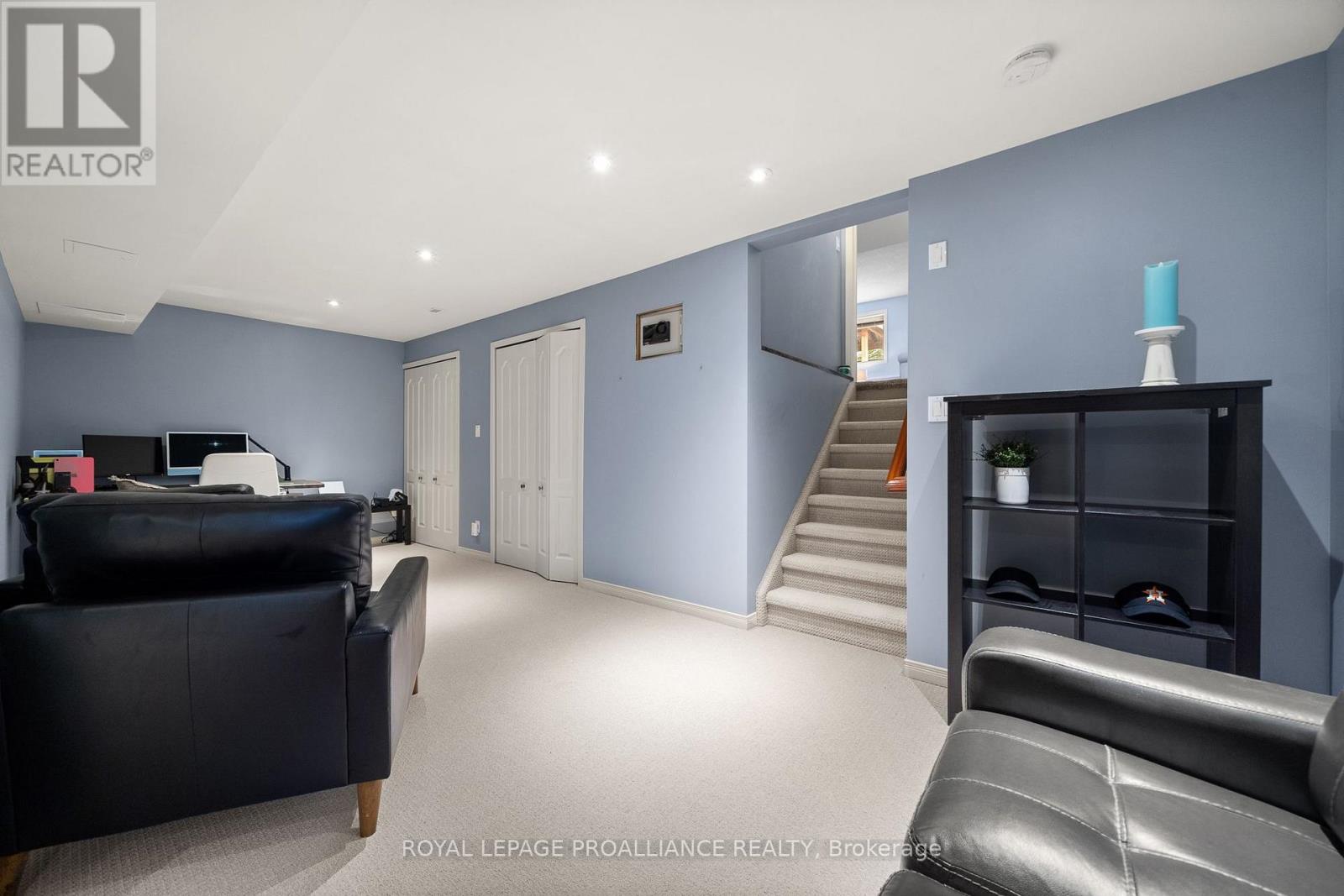 9 Spruce Gardens, Belleville, Ontario  K8N 5W3 - Photo 34 - X12797344