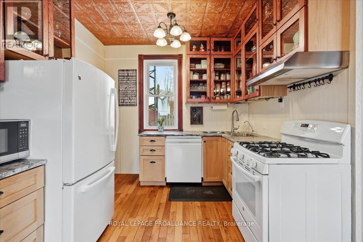 246 Colborne Street, Tweed, Ontario  K0K 3J0 - Photo 14 - X12798478