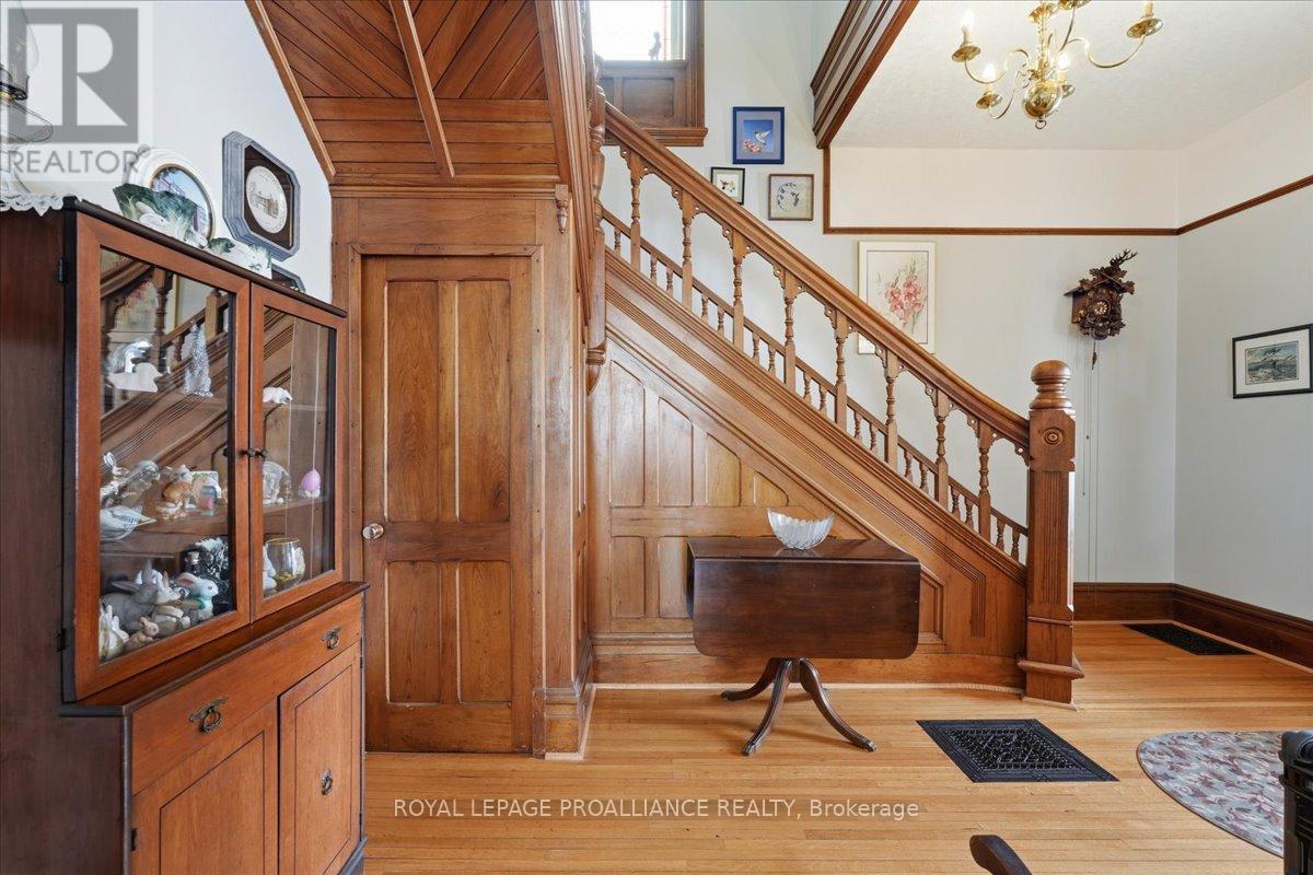 246 Colborne Street, Tweed, Ontario  K0K 3J0 - Photo 6 - X12798478