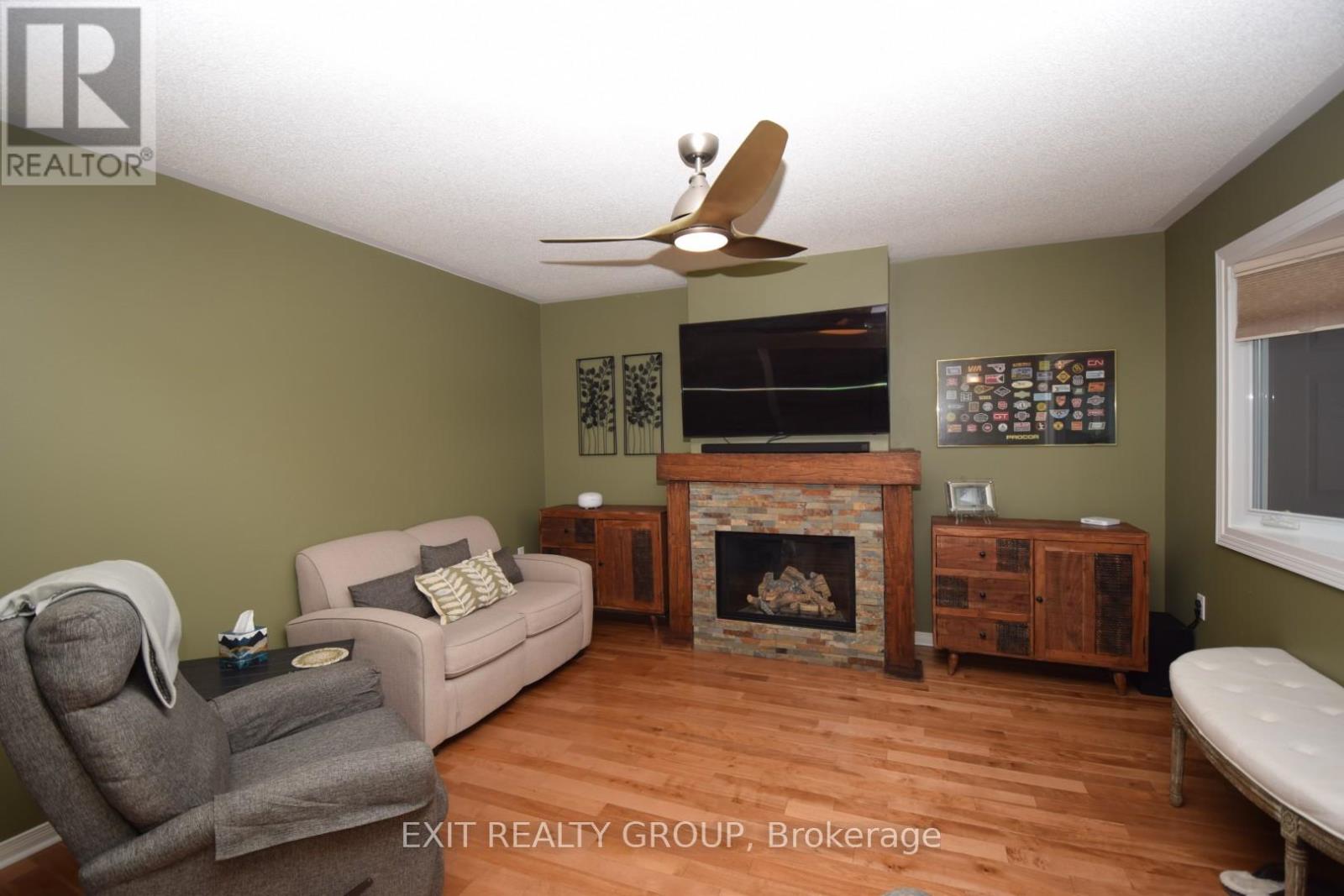 1 Quaker Court, Prince Edward County, Ontario  K0K 3L0 - Photo 5 - X12798694