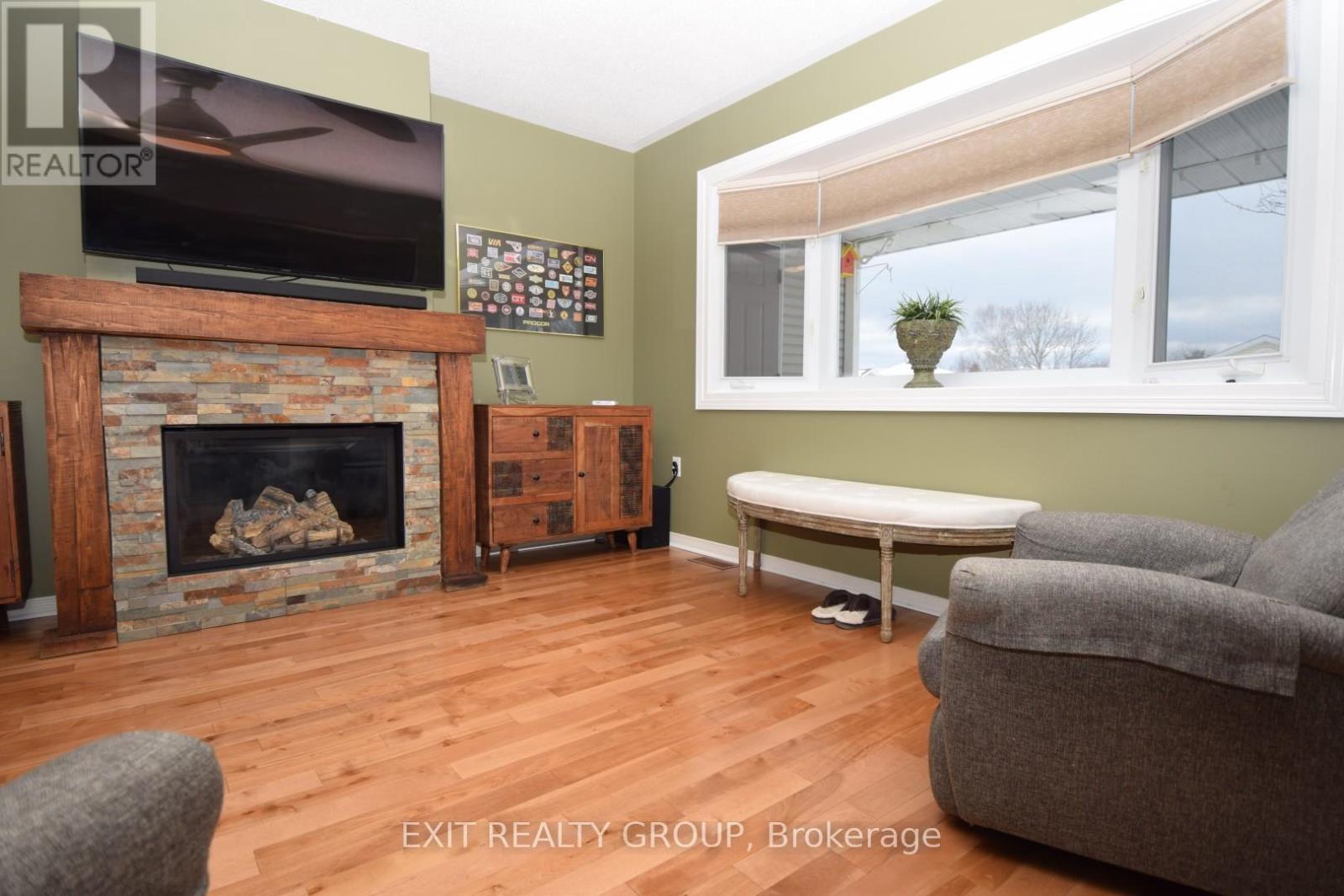 1 Quaker Court, Prince Edward County, Ontario  K0K 3L0 - Photo 6 - X12798694