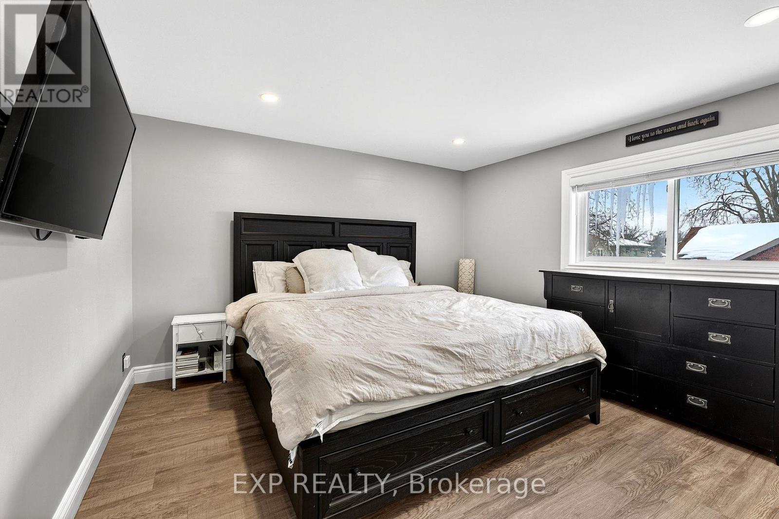 266 Bleecker Avenue, Belleville, Ontario  K8N 3V4 - Photo 12 - X12800634