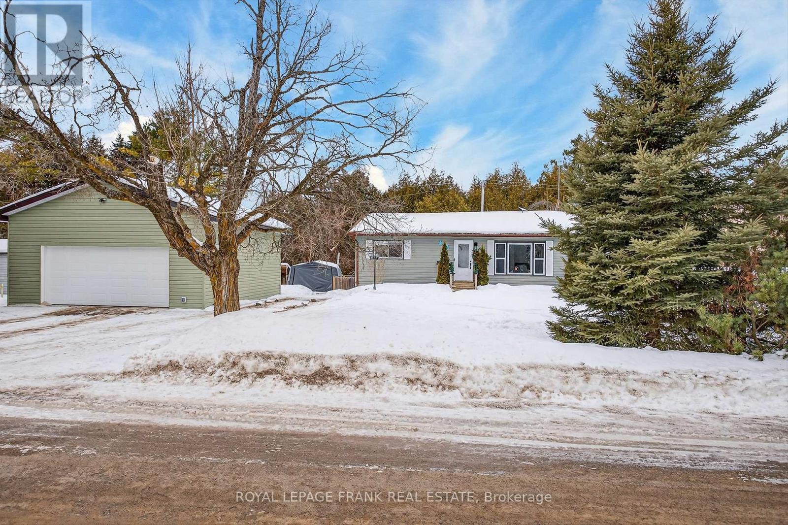 4 Heath Drive, Trent Hills, Ontario  K0K 3K0 - Photo 2 - X12801720