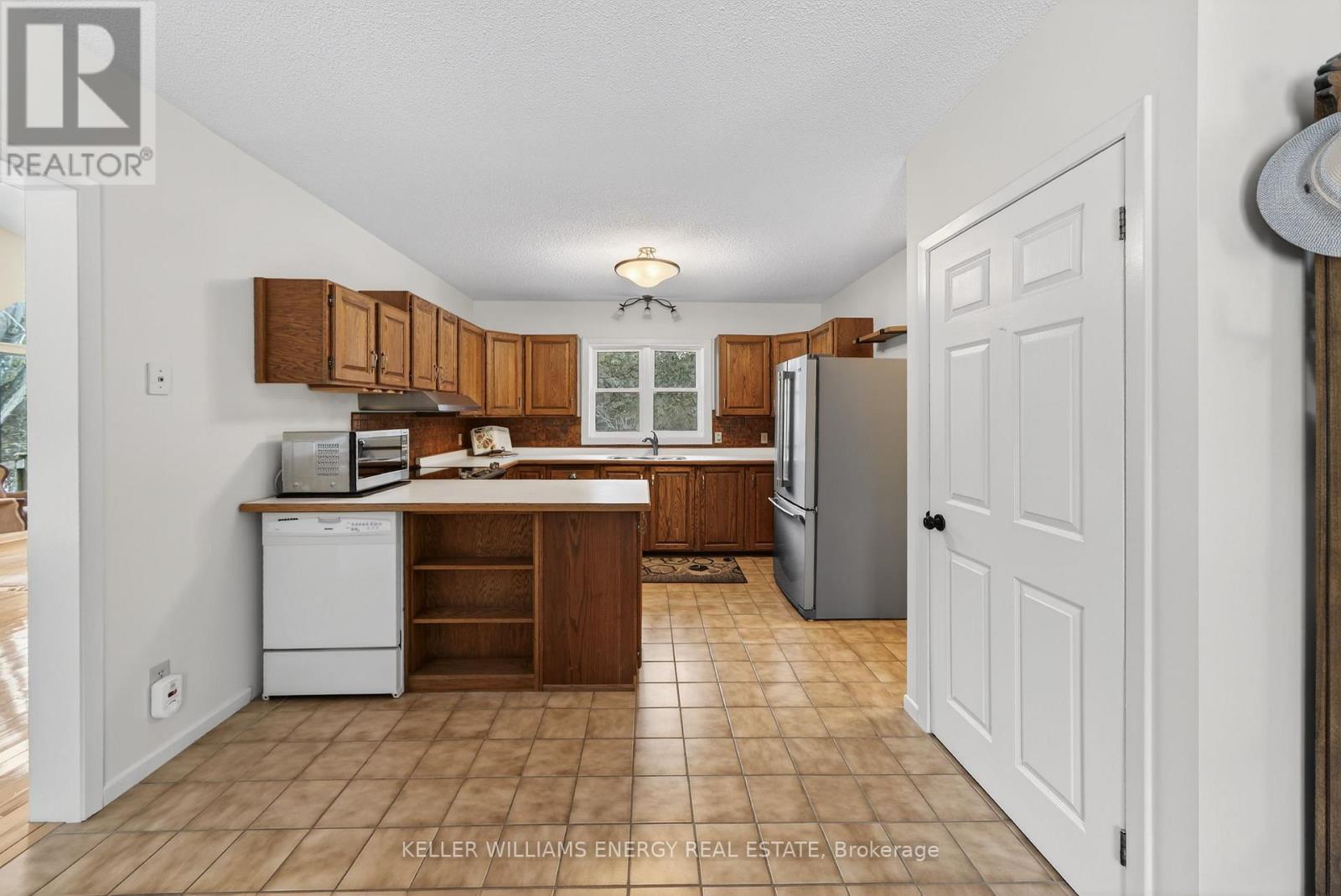 108 Dutch Road, Prince Edward County, Ontario  K0K 1T0 - Photo 16 - X12802036