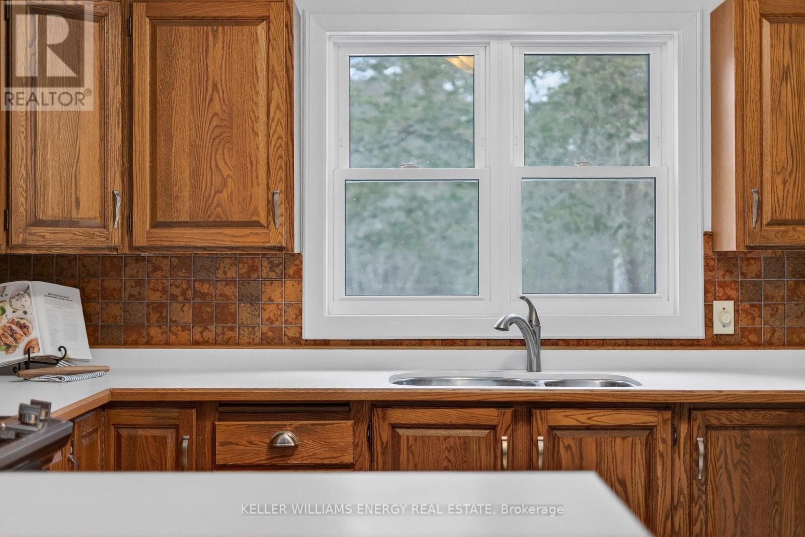 108 Dutch Road, Prince Edward County, Ontario  K0K 1T0 - Photo 18 - X12802036