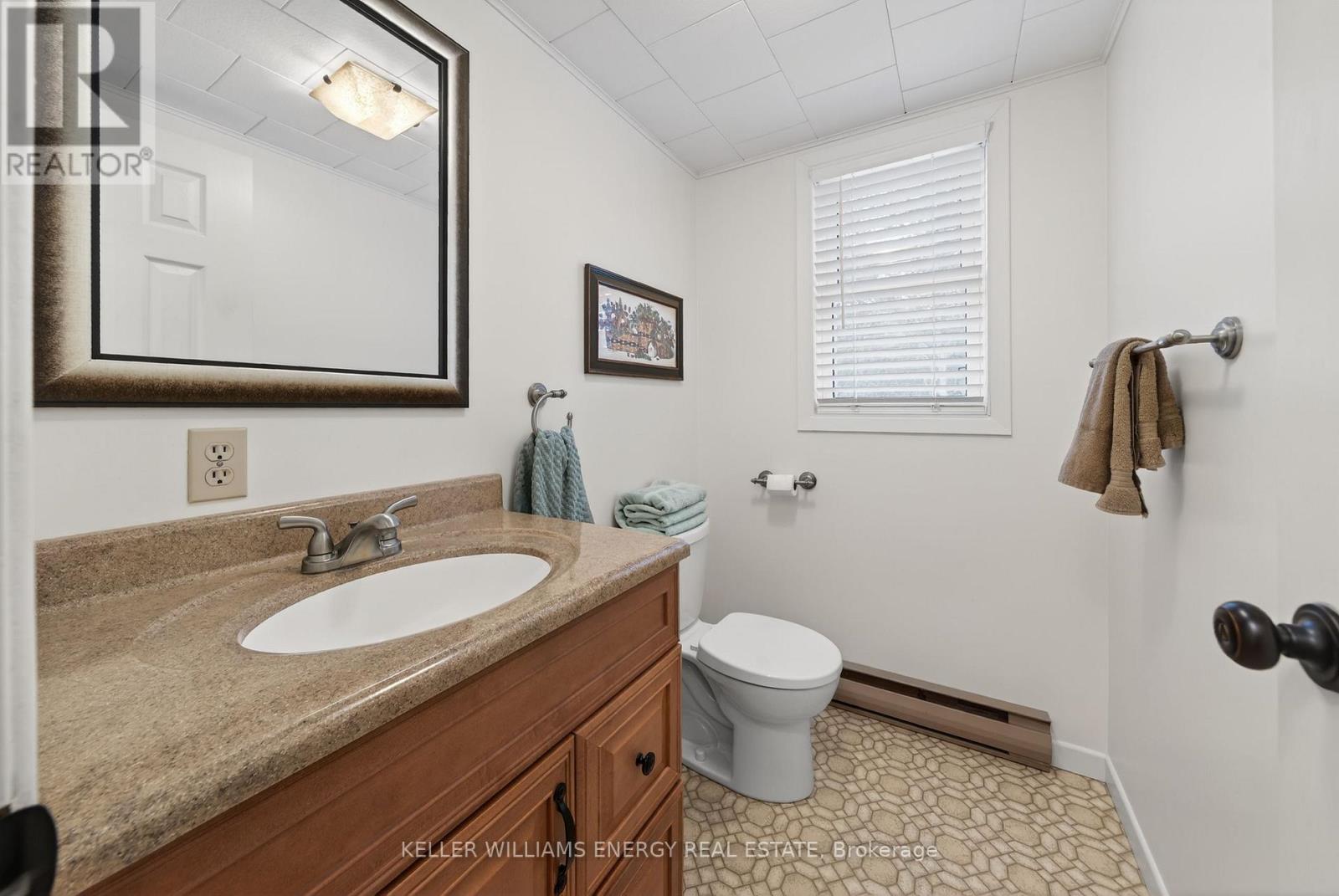 108 Dutch Road, Prince Edward County, Ontario  K0K 1T0 - Photo 20 - X12802036