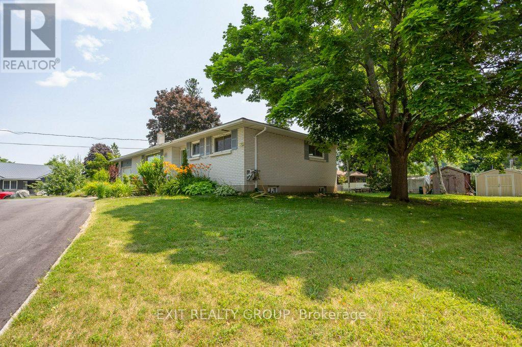 12 Nelson Street, Quinte West, Ontario  K0K 1E0 - Photo 37 - X12802662
