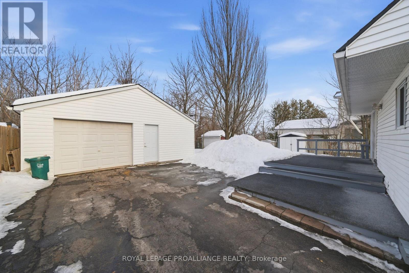 5 Sixth Street, Belleville, Ontario  K8N 4S4 - Photo 38 - X12803184