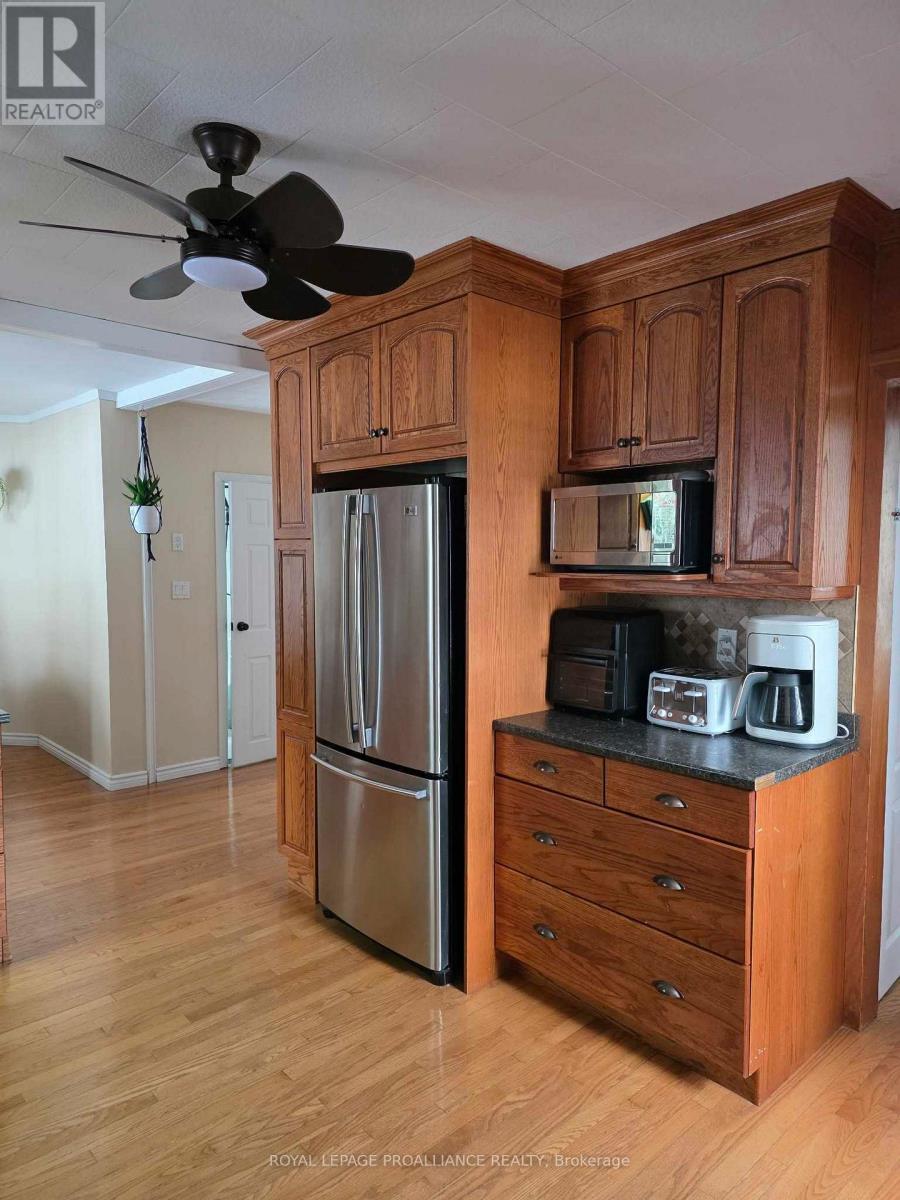 76 Benjamin Street, Belleville, Ontario  K8P 1P9 - Photo 7 - X12803370