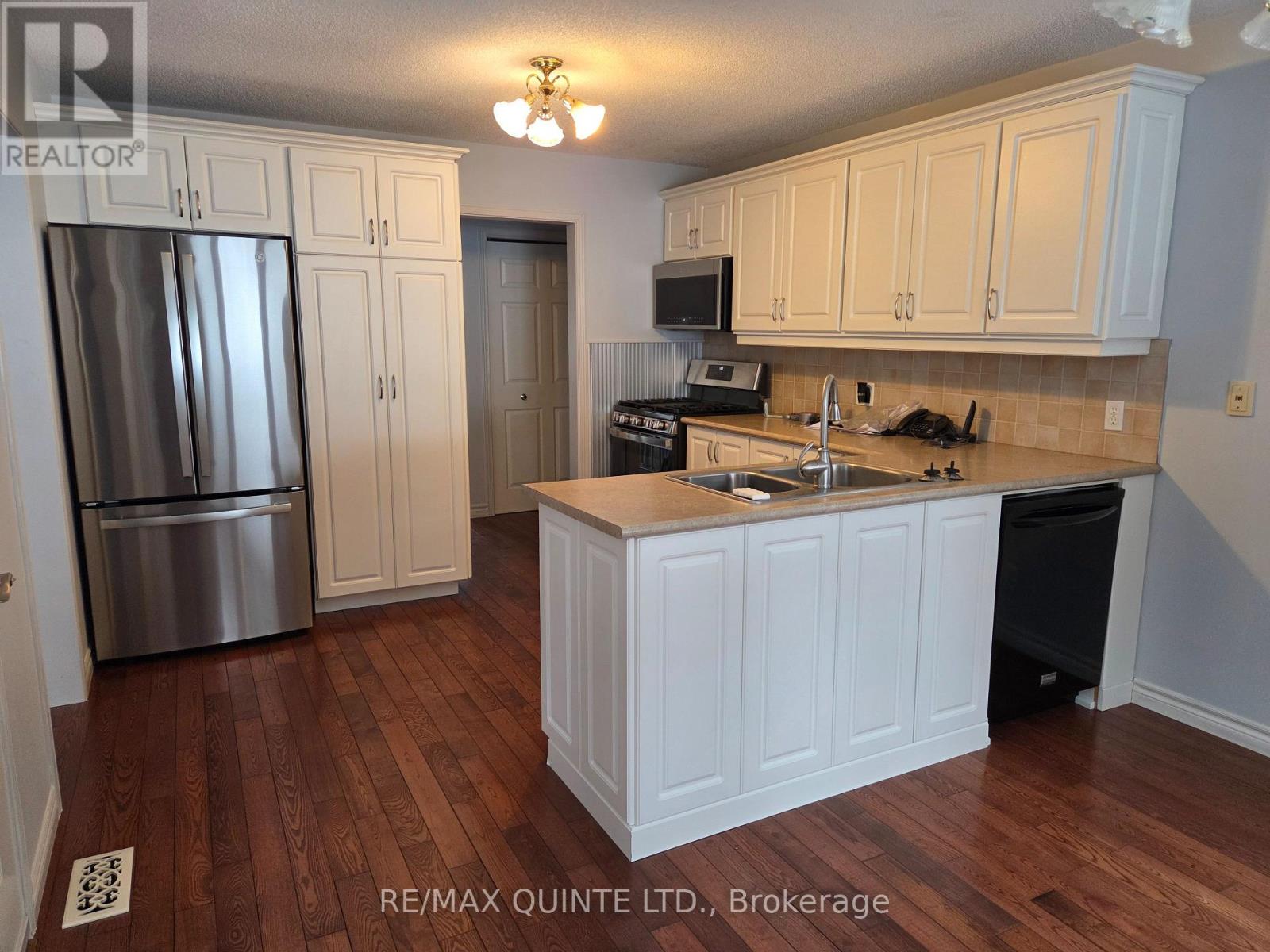 14 Mccamon Avenue, Tweed, Ontario  K0K 3J0 - Photo 9 - X12806526