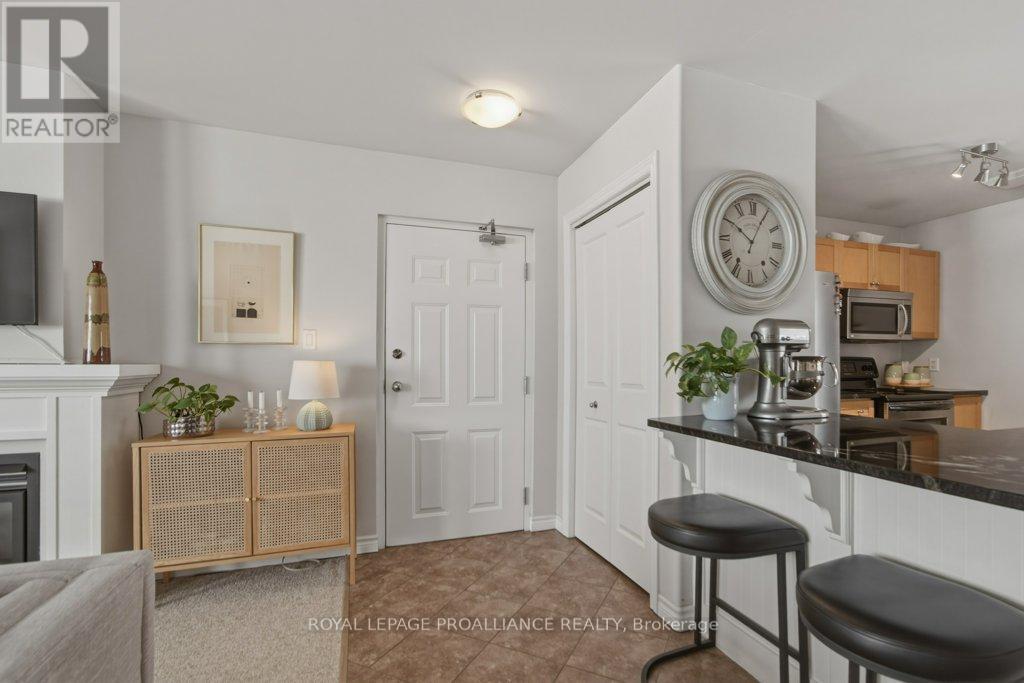 202 - 5 Dockside Lane, Brighton, Ontario  K0K 1H0 - Photo 4 - X12807124